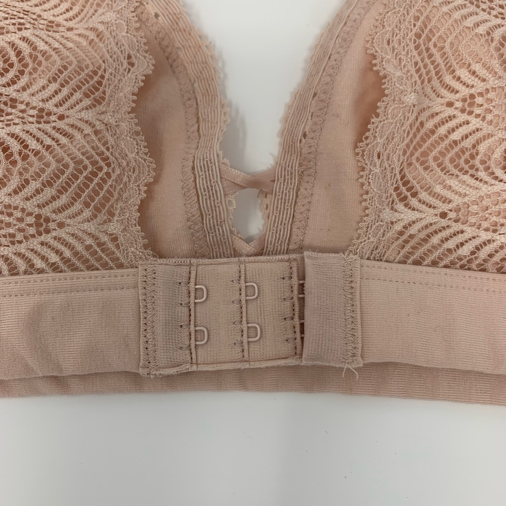 Innocence Bralette B.TEMPT'D BY WACOAL NWOT - Picture 6 of 8